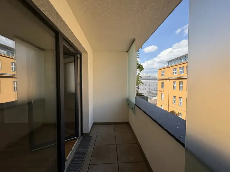 Loggia I