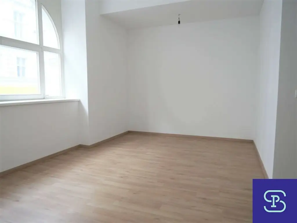 Provisionsfrei: Unbefristeter 55m² Altbau + 25m² Terrasse im topsaniertem Stilaltbau - 1070 Wien!