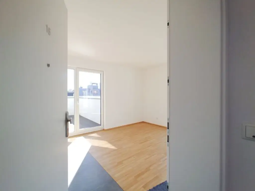 Hochwertige DG-Wohnung mit 3 Terrassen in der Staudgasse