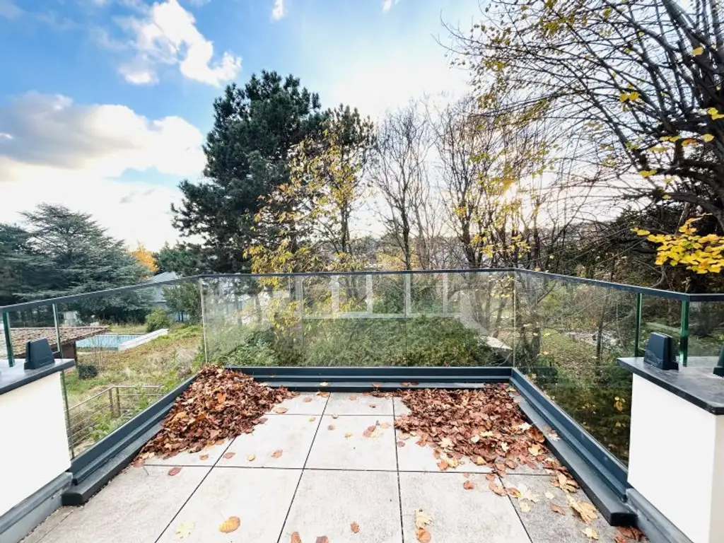 Wohnen mit Weitblick: Stilvolle 2-Ebenen-Wohnung mit Terrassen in der Sieveringerstraße