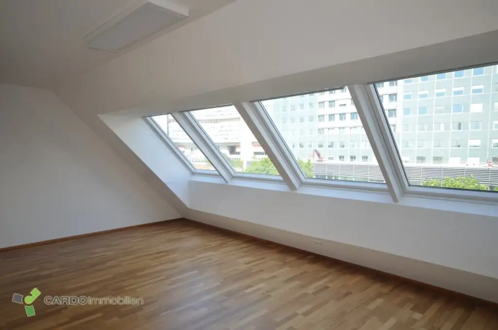 Maissonette, Attraktive Gewerbefläche zu vermieten – ca. 260 m², Nähe UNO City & U-Bahn