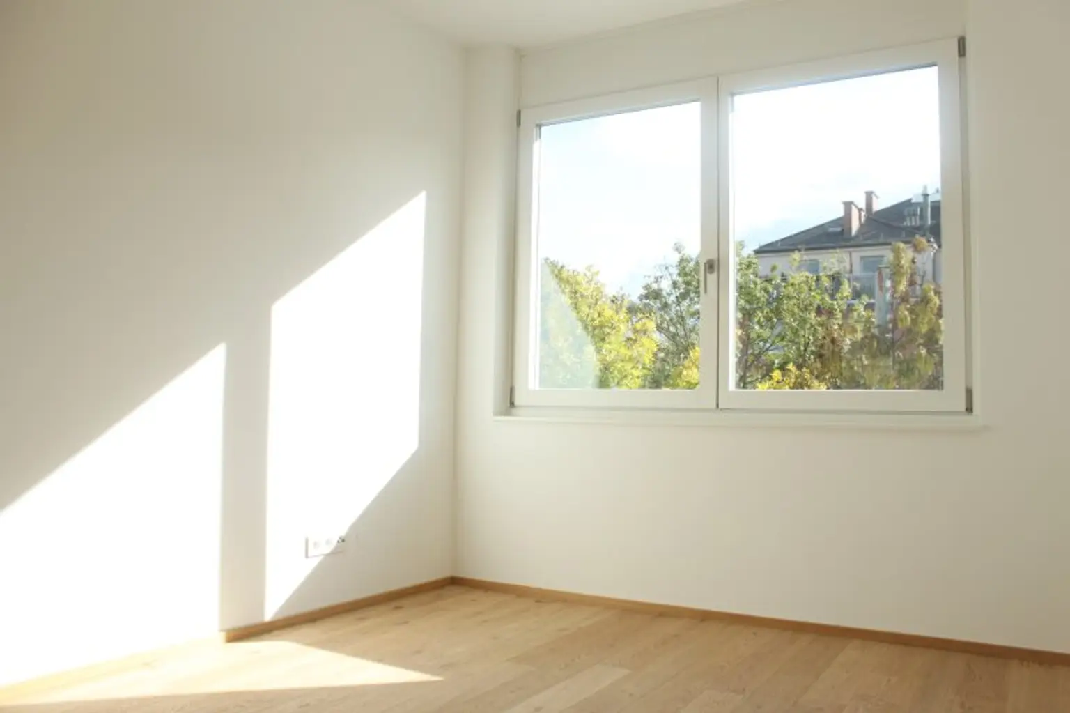 Sonnige 2-Zimmer-Wohnung - Klimaanlage - Sehr guter, gepflegter Zustand - Ausgezeichnetes Raumkonzept