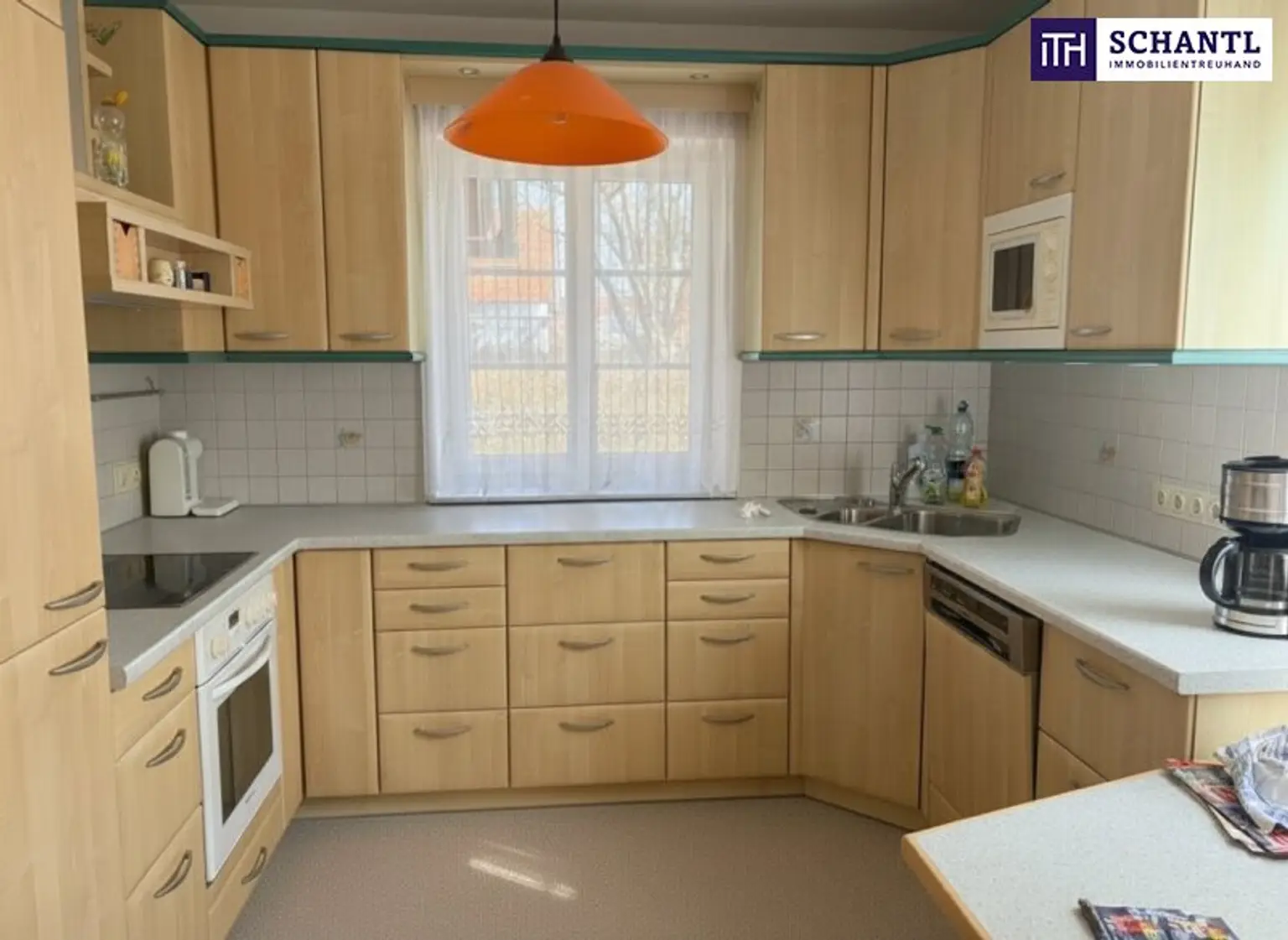 SONNENLAGE - Neuwertiges ca. 160m2 großes Traumhaus mit idyllischem Garten + Terrasse, 2 Garagen & Top-Ausstattung in Ruhelage