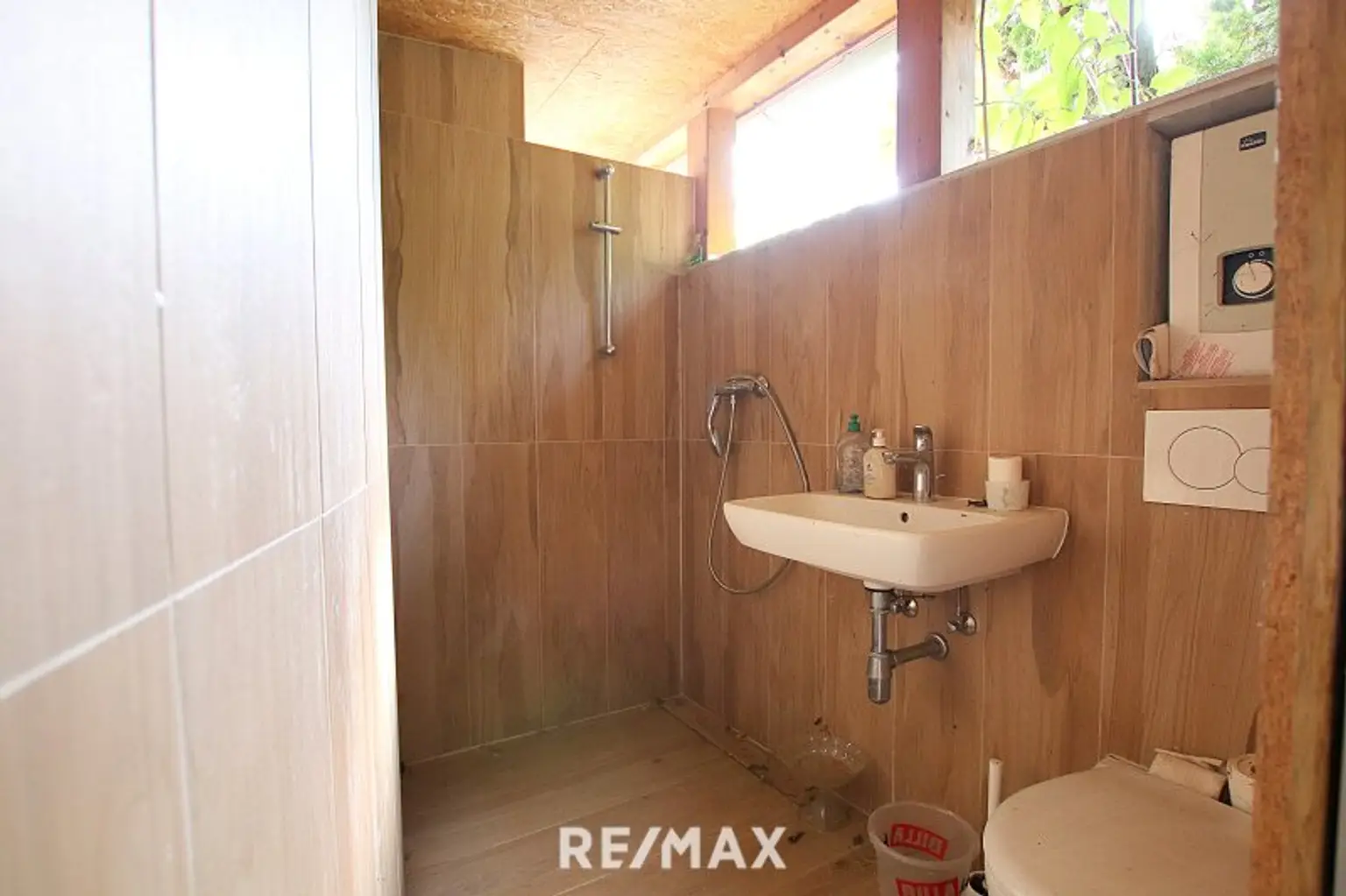 Eigengrund: Grünland mit Gartenhaus - Großes Grundstück in Mauer am Kadoltsberg - direkt am Lainzer Tiergarten