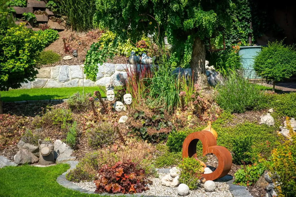 Haus mit HERZ, toller Garten, große Terrasse, herrlicher Ausblick!