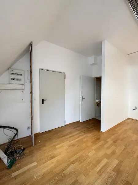 Moderne Büro-/Praxisfläche in 1040 Wien