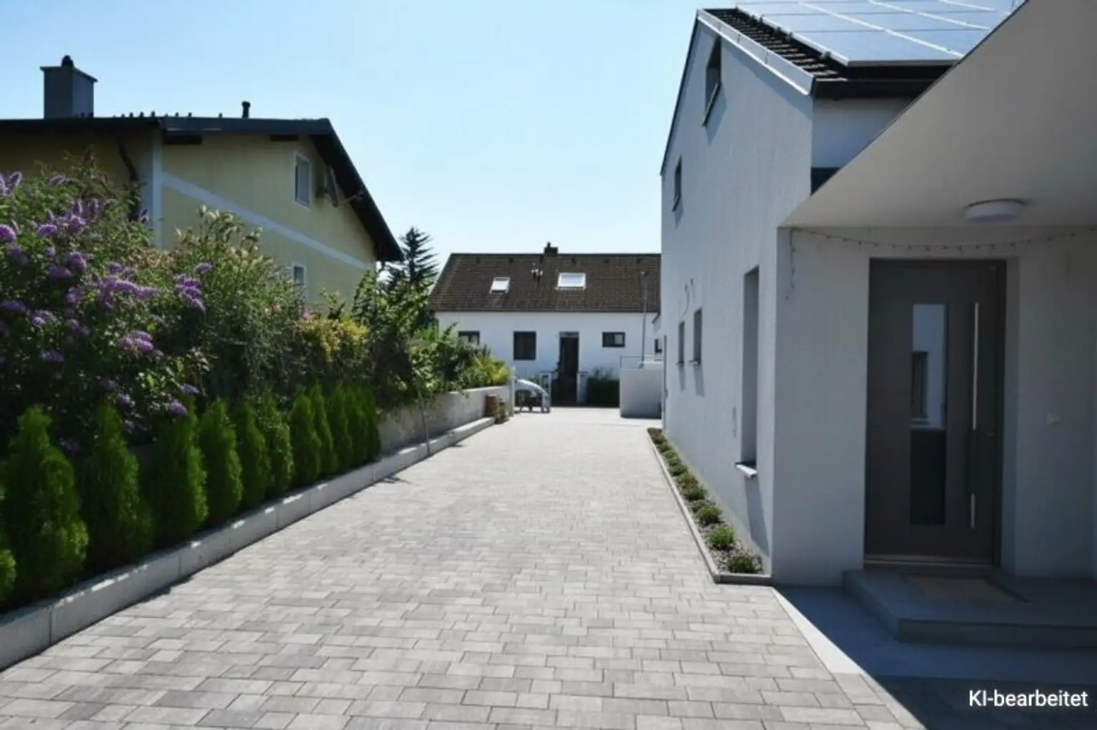 Erstbezug - Exklusive Doppelhaushälfte mit Garten und Terrassen in Traumlage