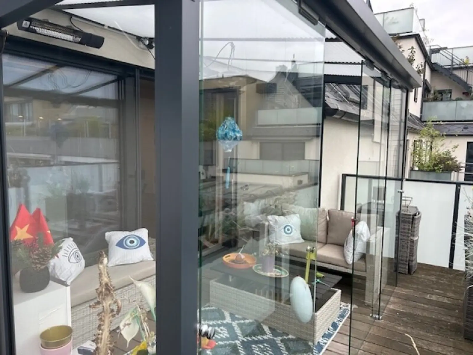 Wunderbare Dachgeschosswohnung in Top Lage mt Garage im Eigentum