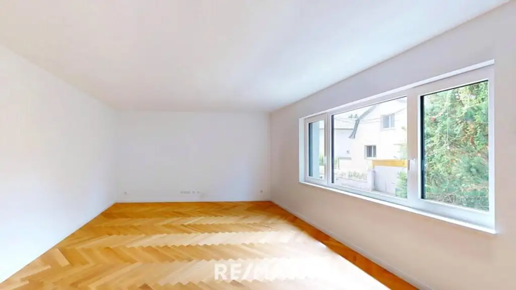 ETWAS GANZ BESONDERES Neuwertige Villa in Grün und Ruhelage mit gepflegtem Garten in privilegierter Lage Wien 1210