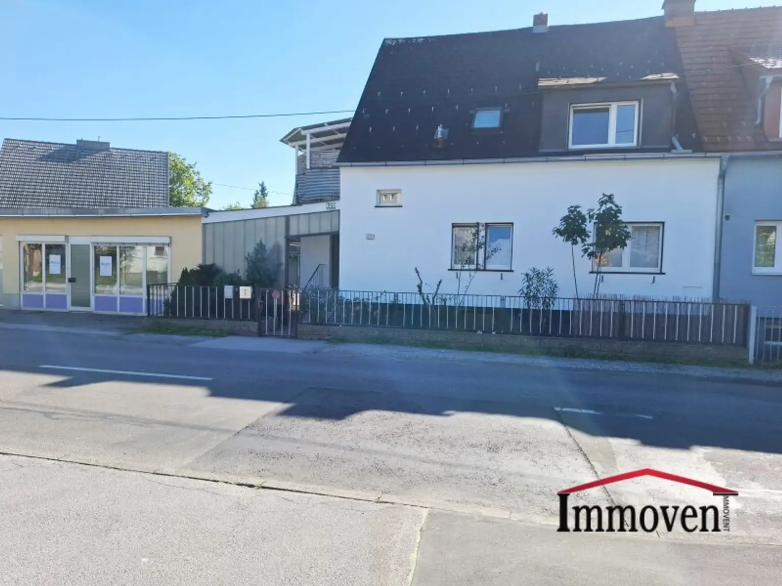 Graz-Webling, Doppelhaushälfte und ehemaliger Friseurkiosk – eine einmalige Gelegenheit in dieser Lage!