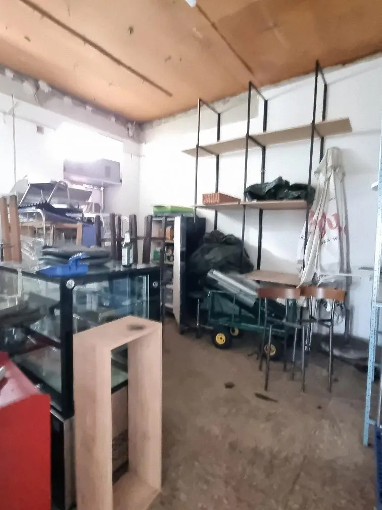 GESCHÄFTSLOKAL IN BESTLAGE AM KUTSCHKERMARKT