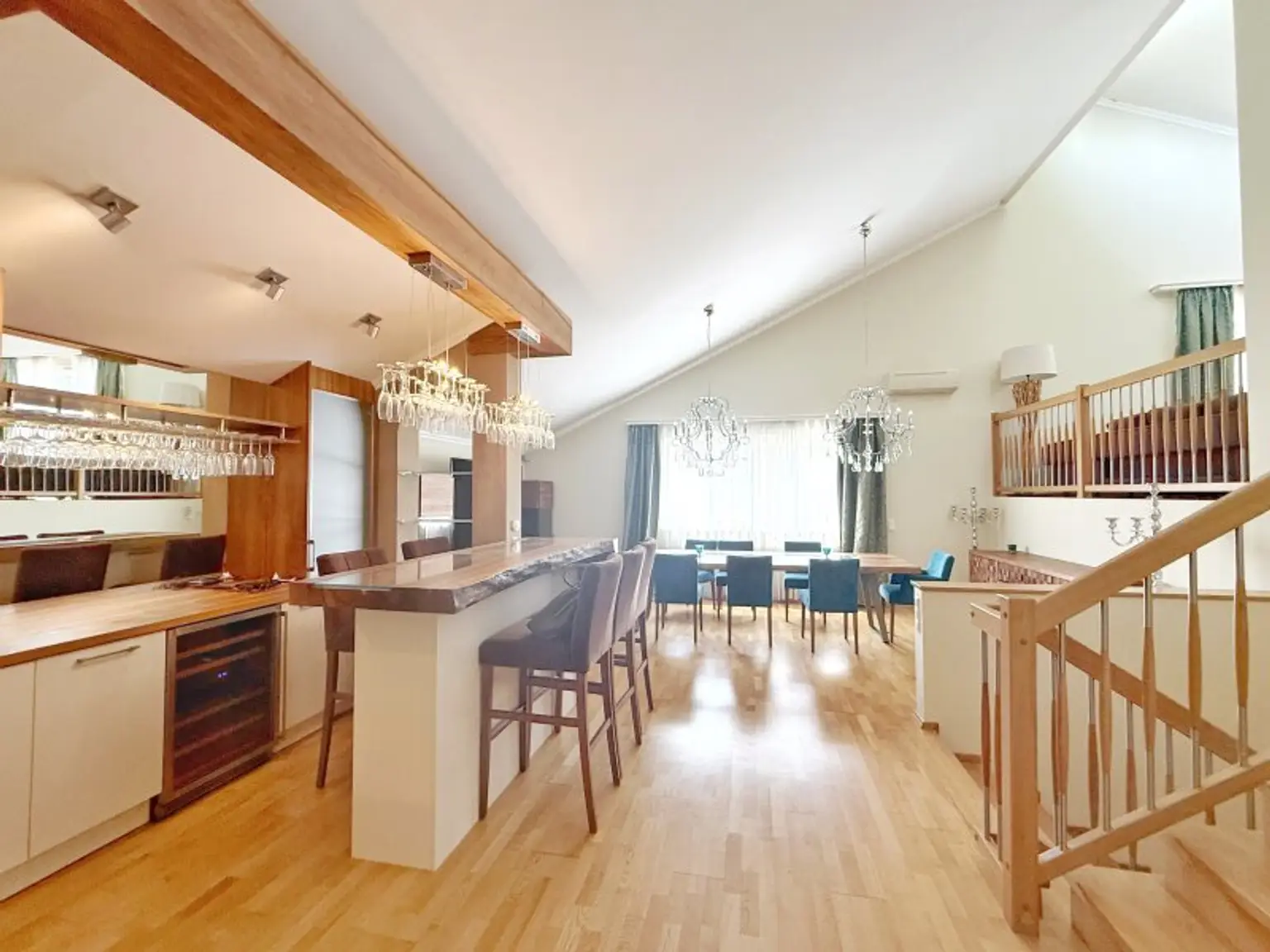 Move Right In: Fully Furnished Family Home in Weidling – 360 m²