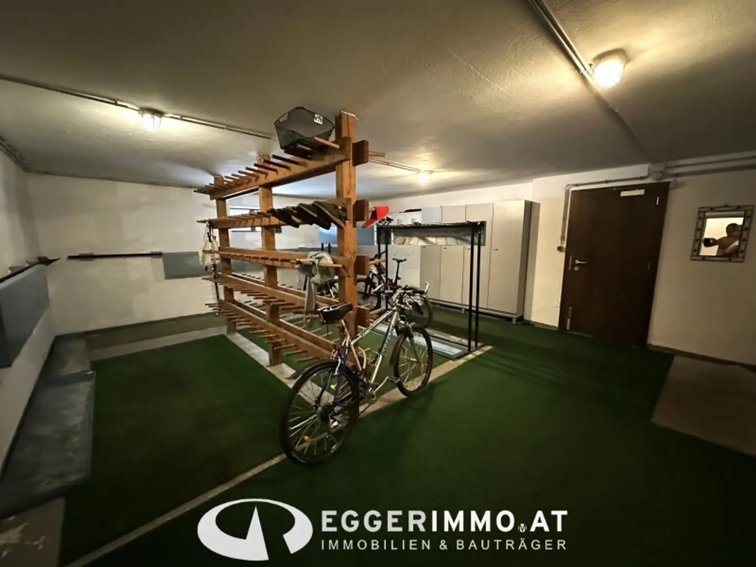 5753 Saalbach: Hit the Slopes!! Holiday Apartment 19m², newly renovated, second home, tourist rental allowed, parking available!!