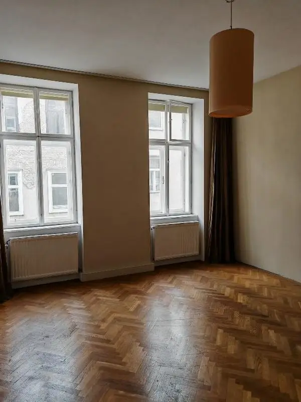 Großzügige, ruhige Altbauwohnung mit Gartenmitbenützung nähe Praterstern