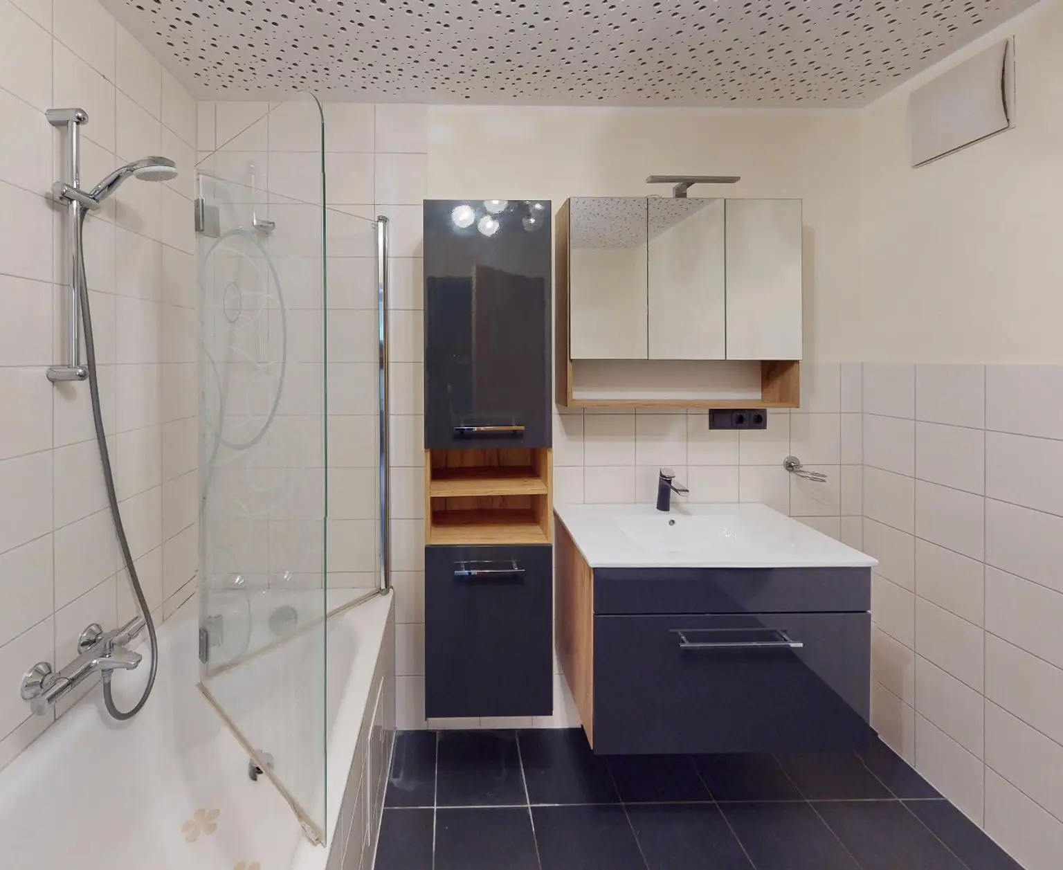 Wohnung - Badezimmer