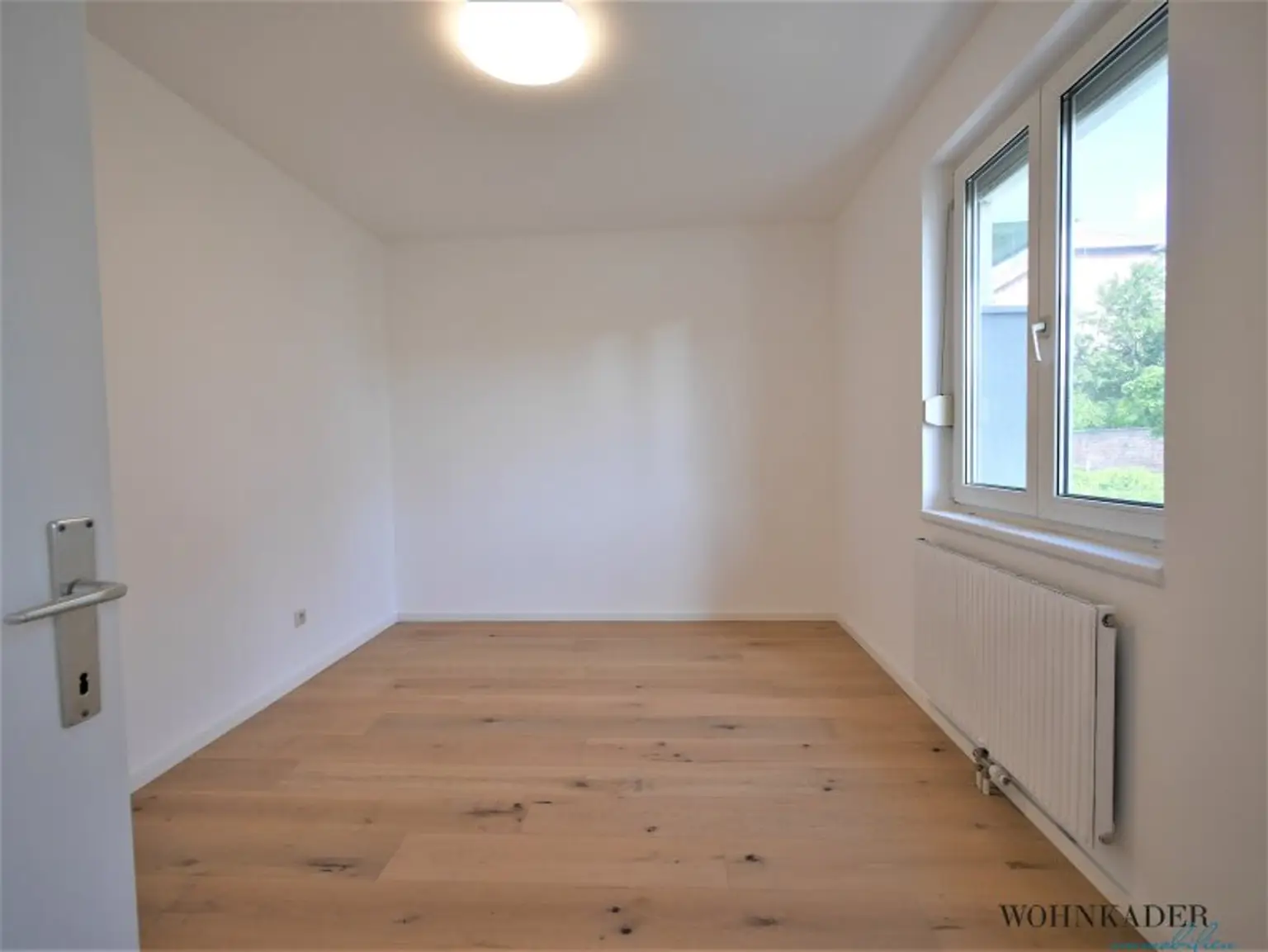 Charmante 2-Zimmer-Wohnung mit Südausrichtung mit eigenem Garagenstellplatz