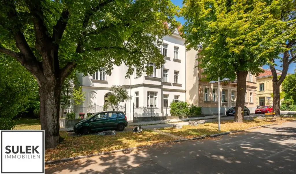 Schönbrunner Allee: 3-Zimmer-Altbauwohnung mit perfekter Aufteilung und Grünblick