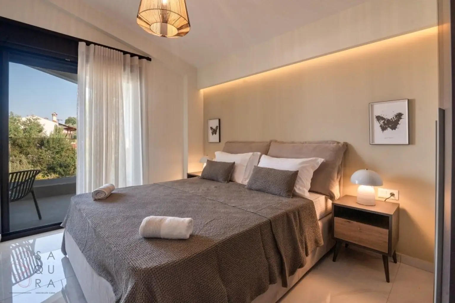 Exklusive Neubau-Maisonette in Polihrono – Drei Etagen moderner Luxus am Meer