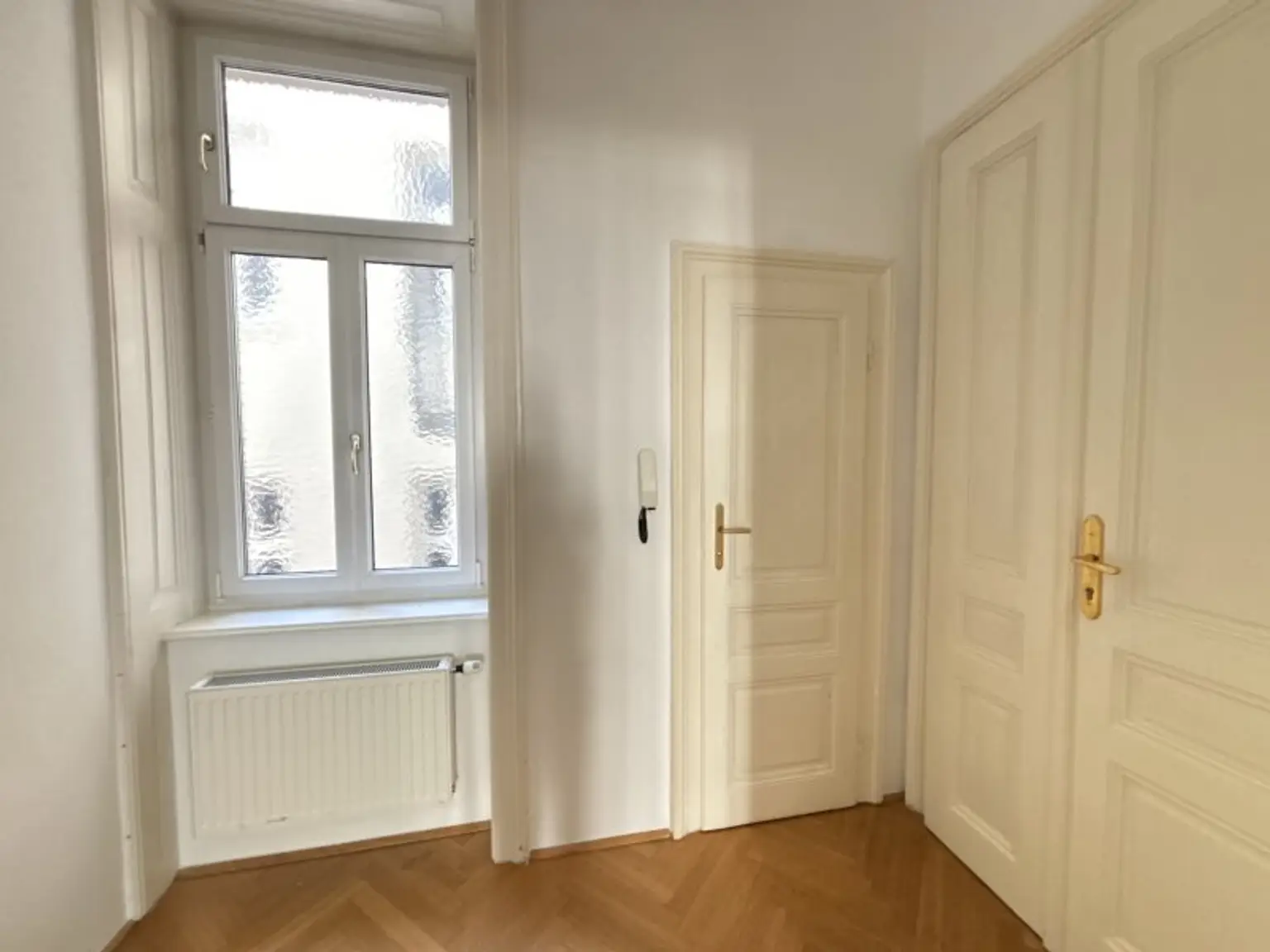 TOPZUSTAND + UNBEFRISTET + nächst PARADISGASSE!