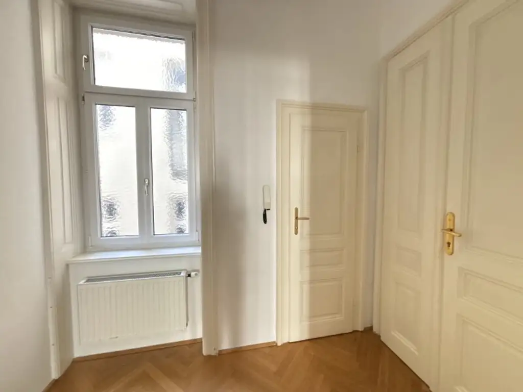 TOPZUSTAND + UNBEFRISTET + nächst PARADISGASSE!
