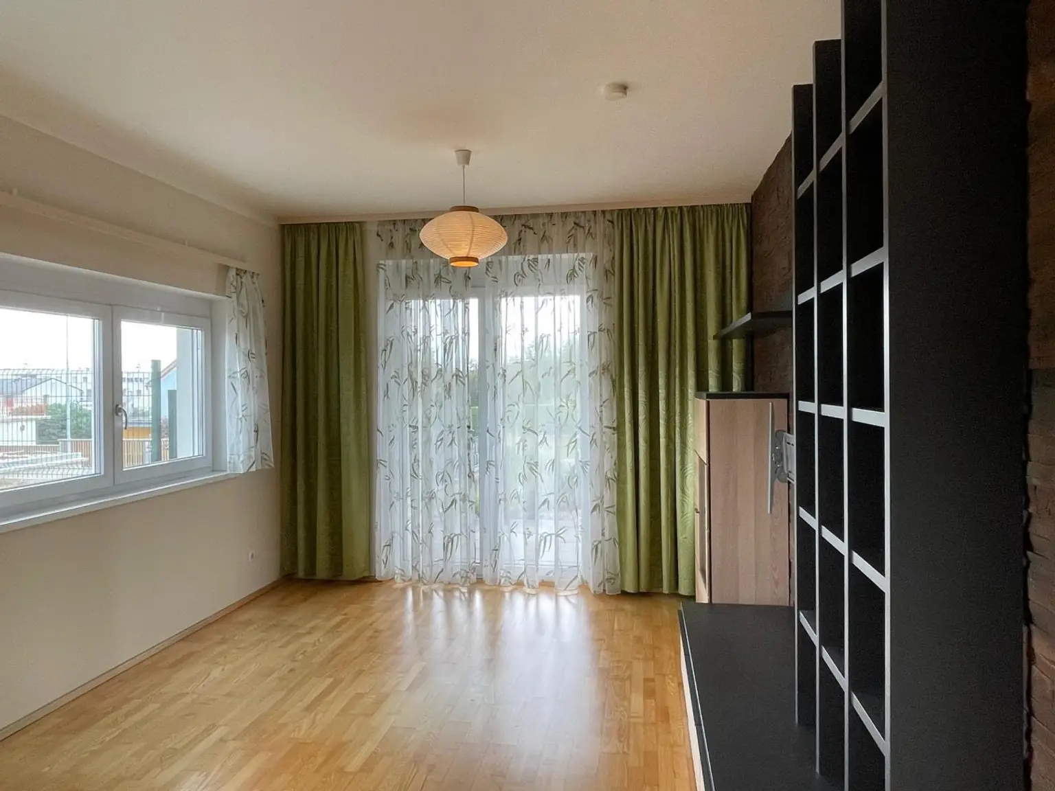 Klimatisierte Gartenwohnung mit 72m², Terrasse, 2 SZ, Keller