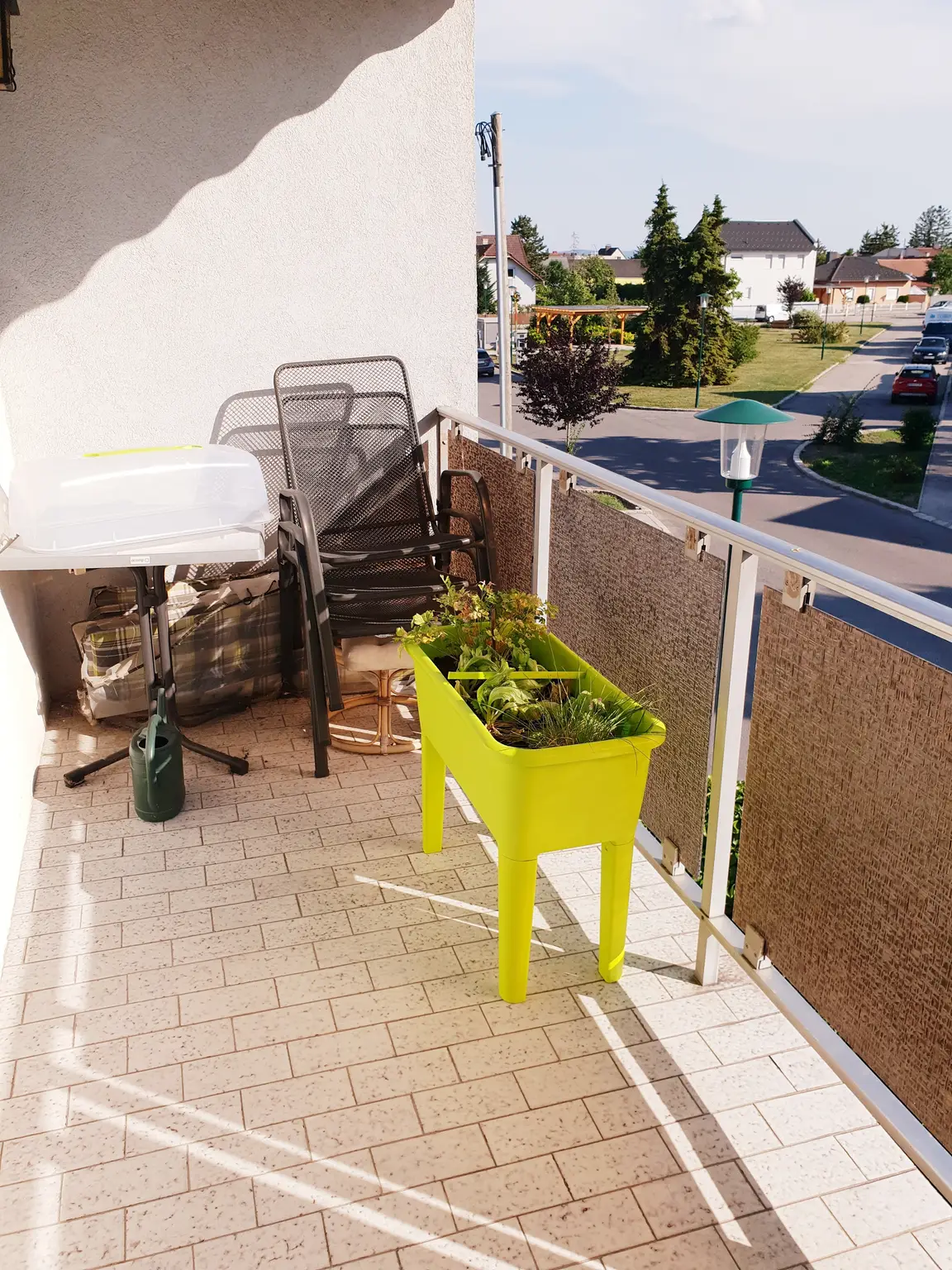 Zweifamilienhaus mit großem Garten zu verkaufen!