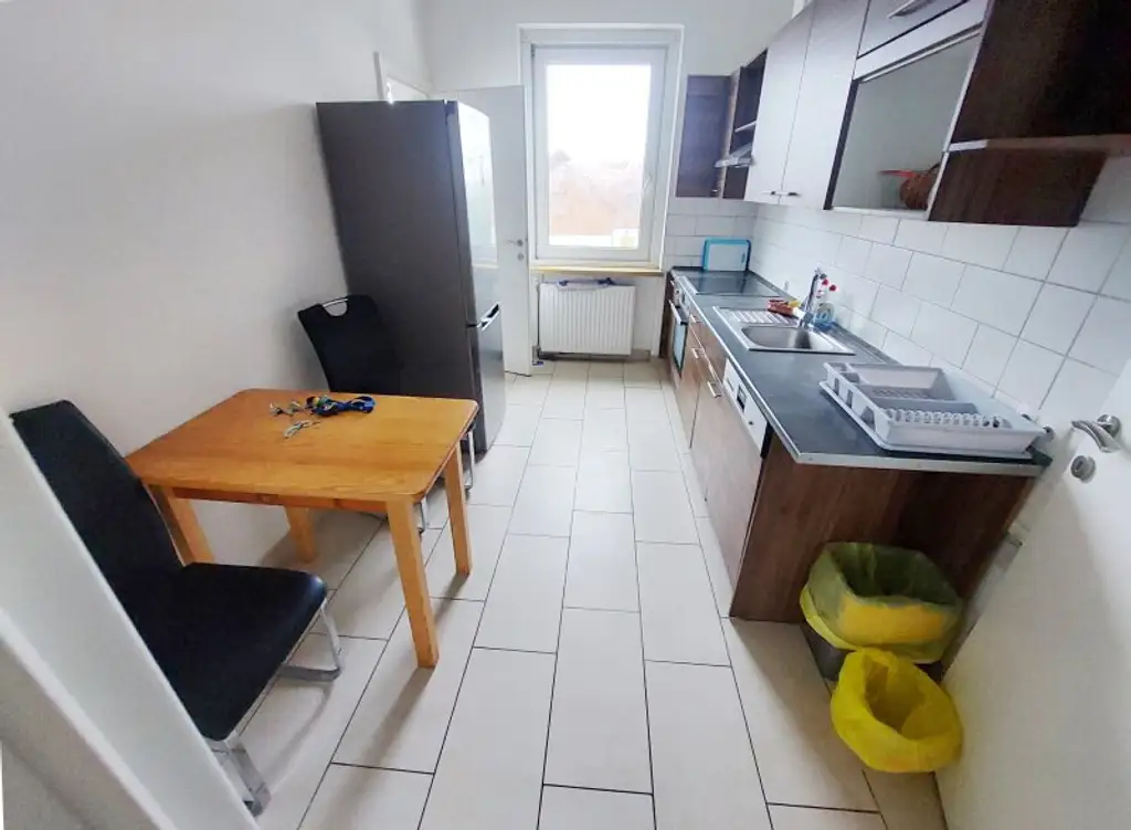 145 m² möblierte 5-Zimmer-Dachterrassenwohnung mit Untervermietrecht bzw. als WG / Arbeiterquartier