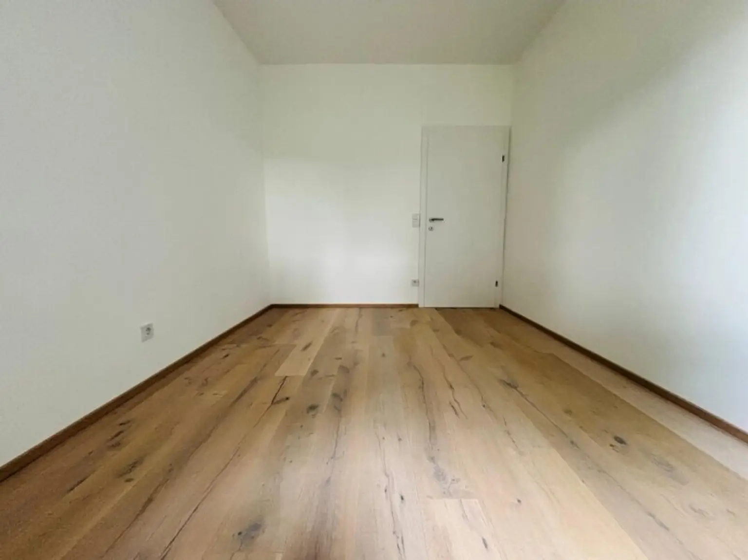 Exklusiver Wohngenuss - sonniger Ruhelage mit Garten, Terrasse und KFZ-Stellplätze in 2392 Sulz im Wienerwald