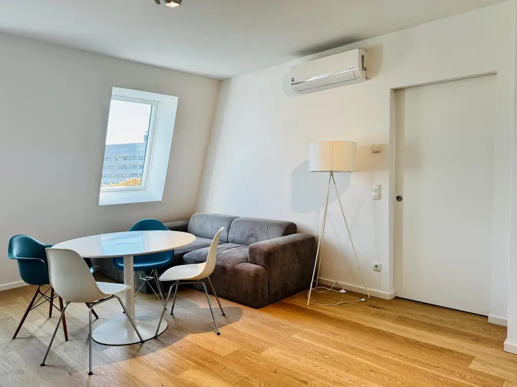 Dachgeschoßwohnung# U6 & U5# AKH