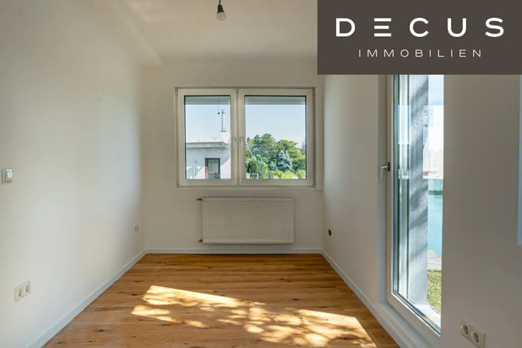 EXKLUSIVES SEEHAUS MIT EIGENEM STEG