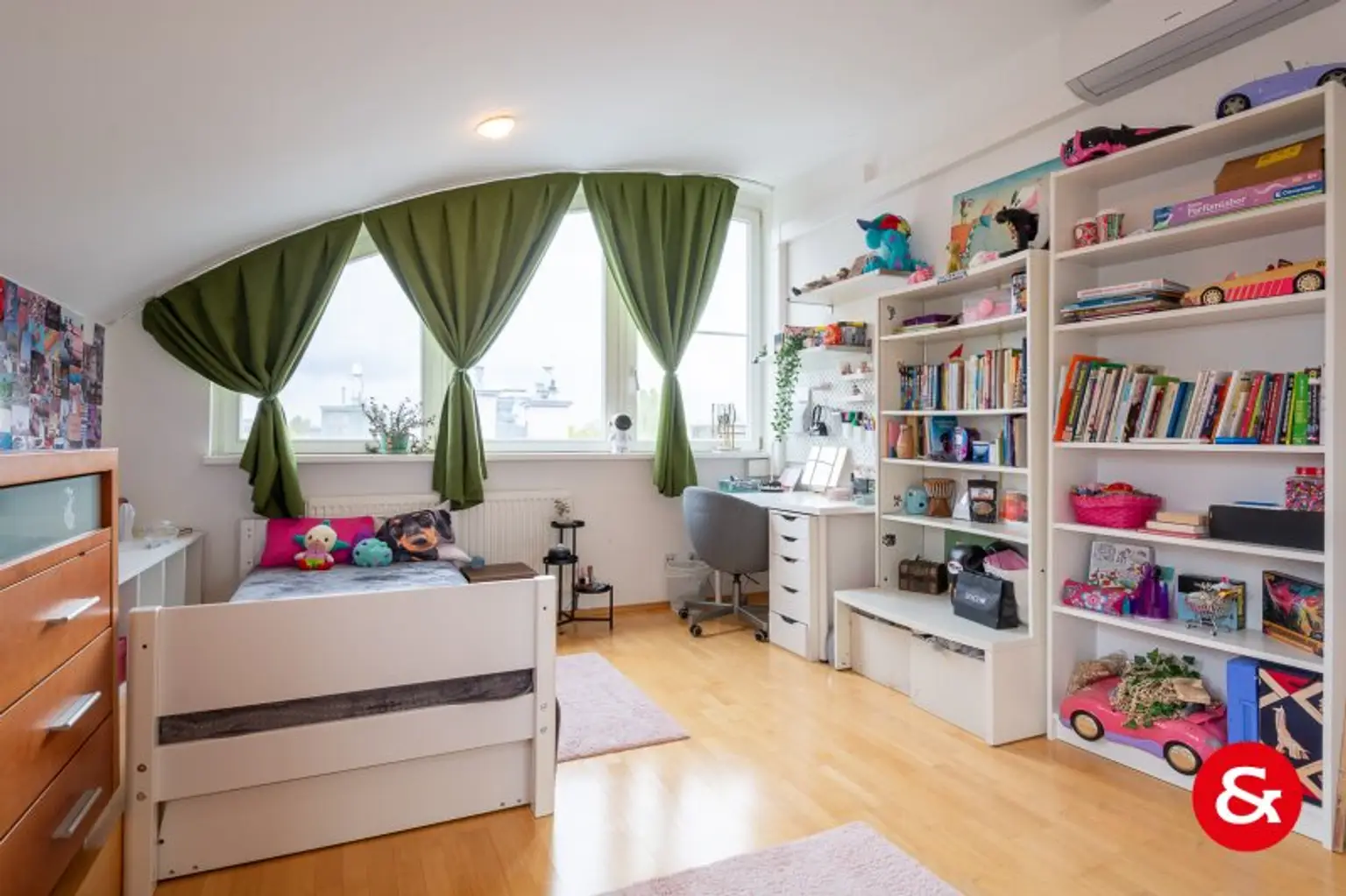 Sonnige 6-Zimmer-Terrassenwohnung mit 2 Garagenplätzen! | auch auf 2 Wohnungen teilbar!