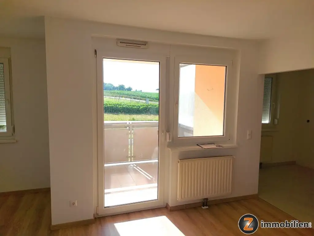 Wallendorf: Sonnige Erdgeschoßwohnung mit Terrasse