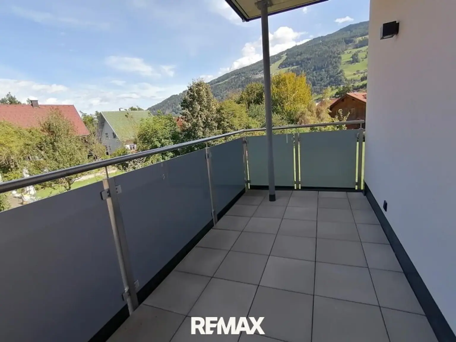 Balkon Ausrichtung Osten Top 2 OG.