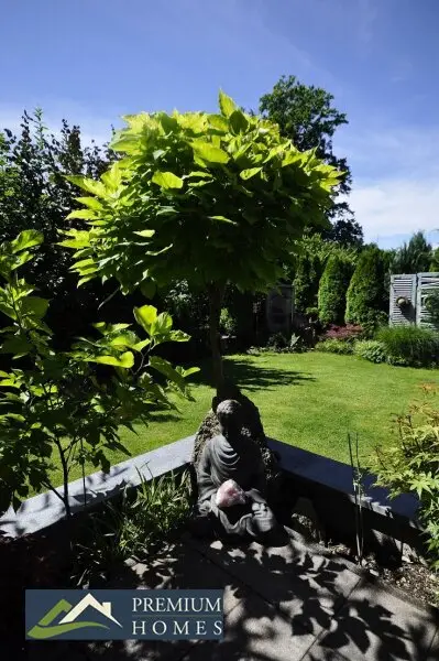 BREITENBACH am Inn - Großzügiges Einfamilienwohnhaus mit Terrasse, Balkon, Keller, Garage, zwei Carports, Garten, Gartenhaus, Geräte- und Holzschuppen
