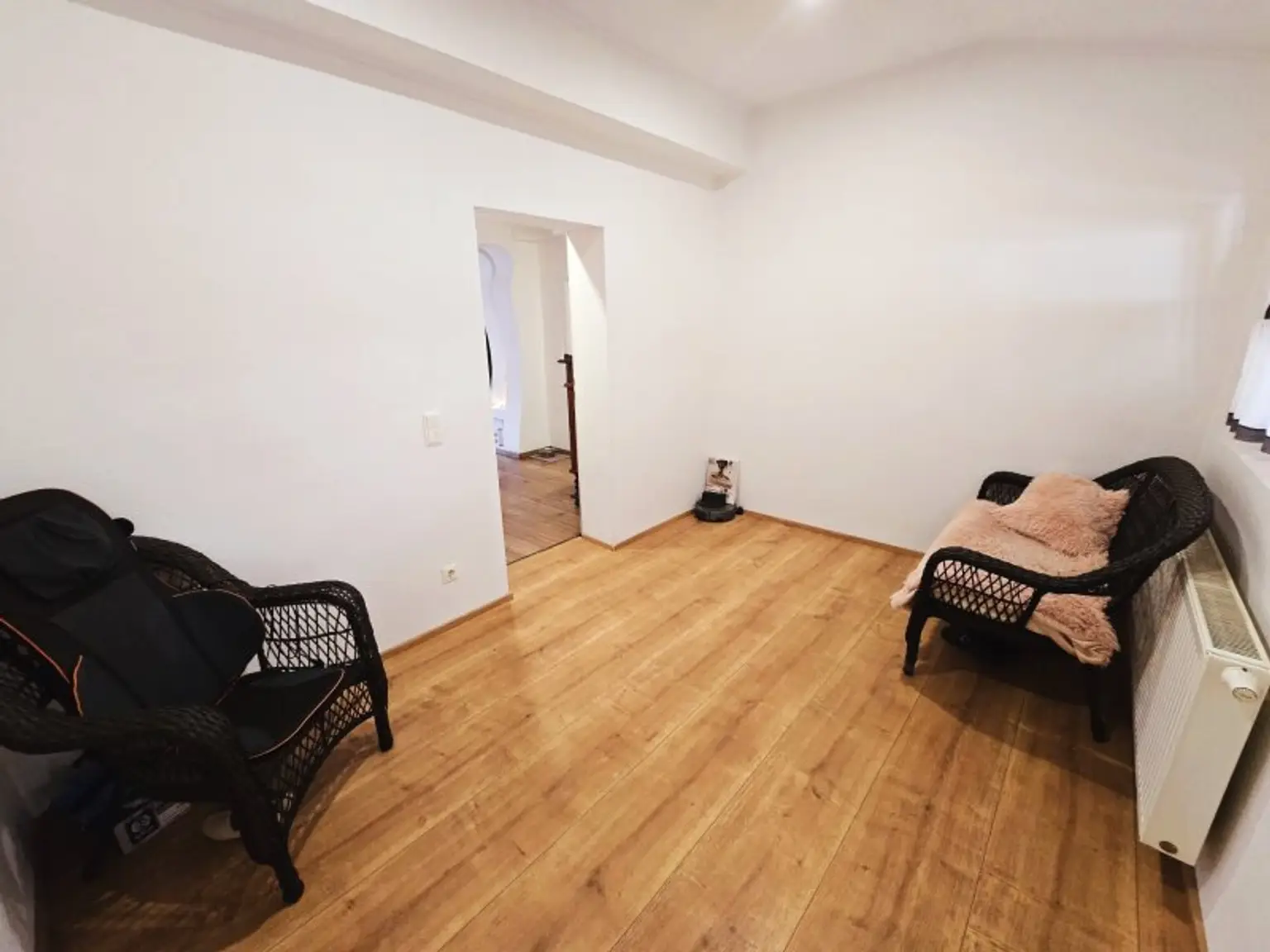 Charmantes Einfamilienhaus 125m² wohnfl. mit 791m²  Garten und überdachte Terrasse und Kaminanschluss in Leobersdorf – S-Bahn in der Nähe!