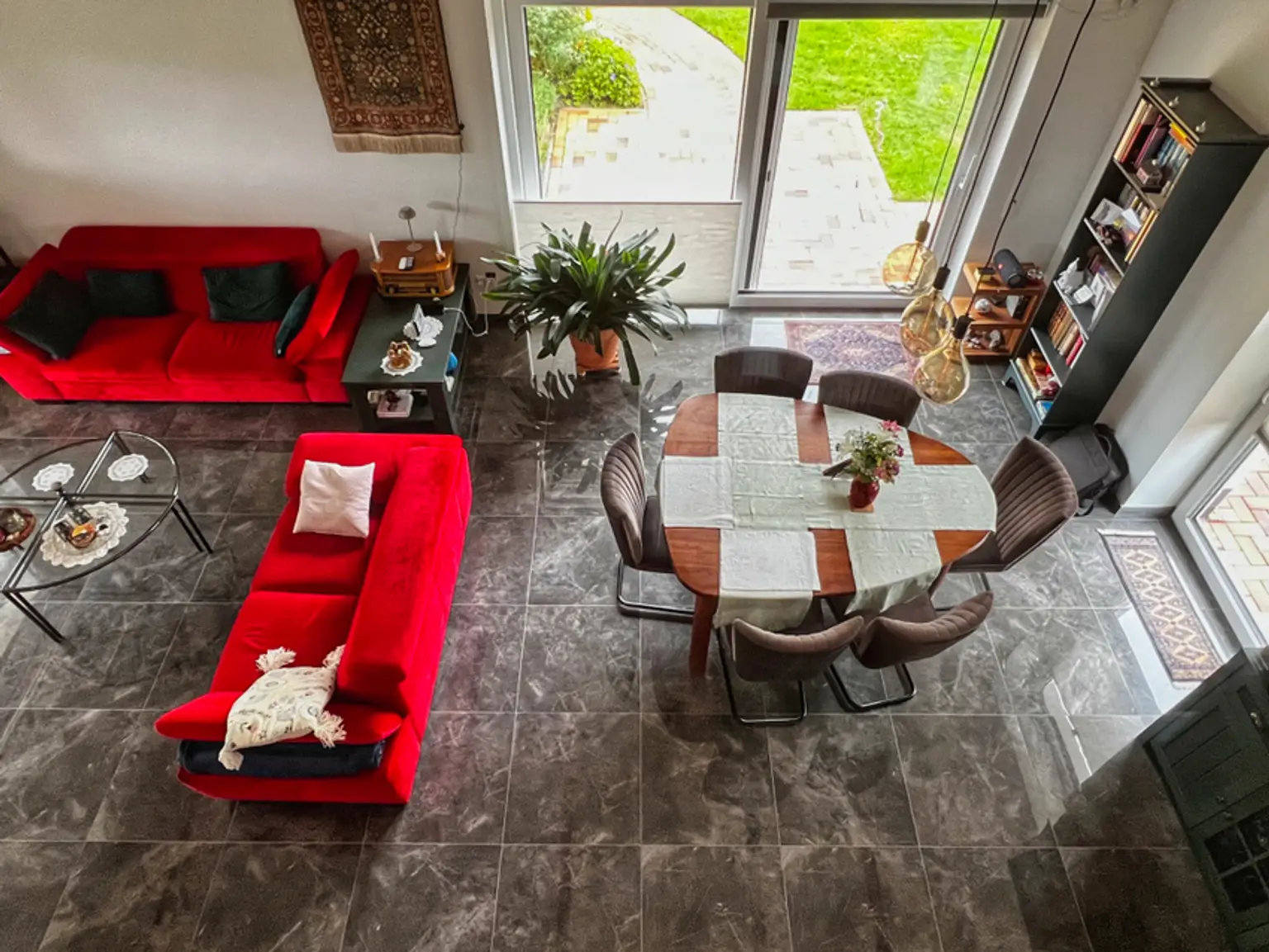 Baujahr 2019! Moderne Landhausvilla mit viel Platz!