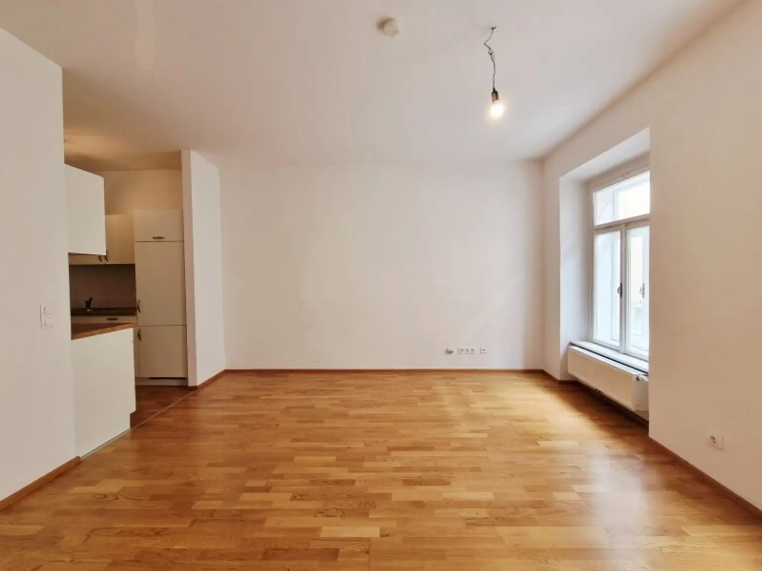 Historischer Charme trifft modernes Wohnen – 2,5-Zimmer-Wohnung in der Rathausgasse