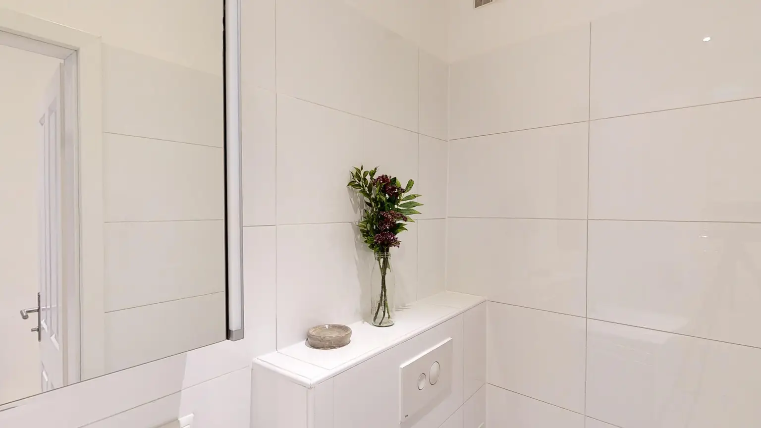 Zwölfergasse: KURZZEITmiete (6 Monate) - Liebevoll möbliertes Studio/Singleapartment