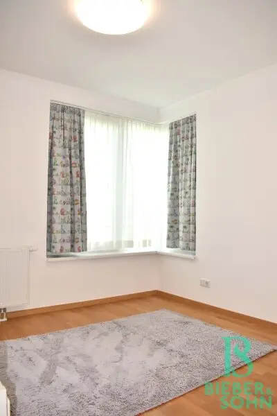 Hochwertige 4-Zimmer-Wohnung mit XL-Balkon, top Infrastruktur und Extras