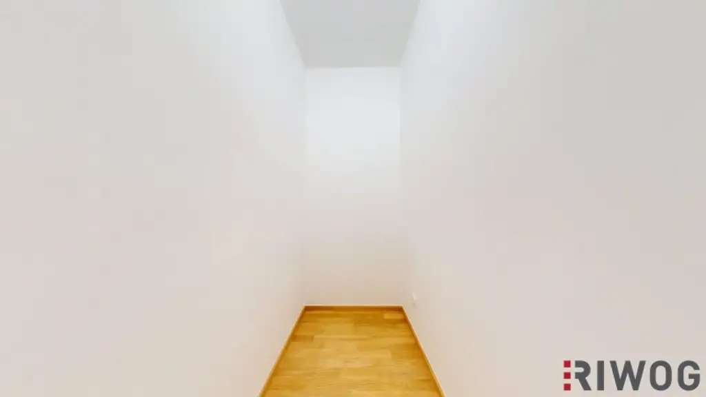 ERSTBEZUG nach Sanierung I 3 Zimmerwohnung im Herzen Klosterneuburgs I Gemeinschaftsgarten I Tischler-Küche mit Siemens Geräten