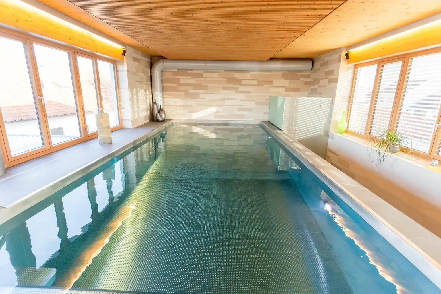 Schwimmhalle Ansicht 3