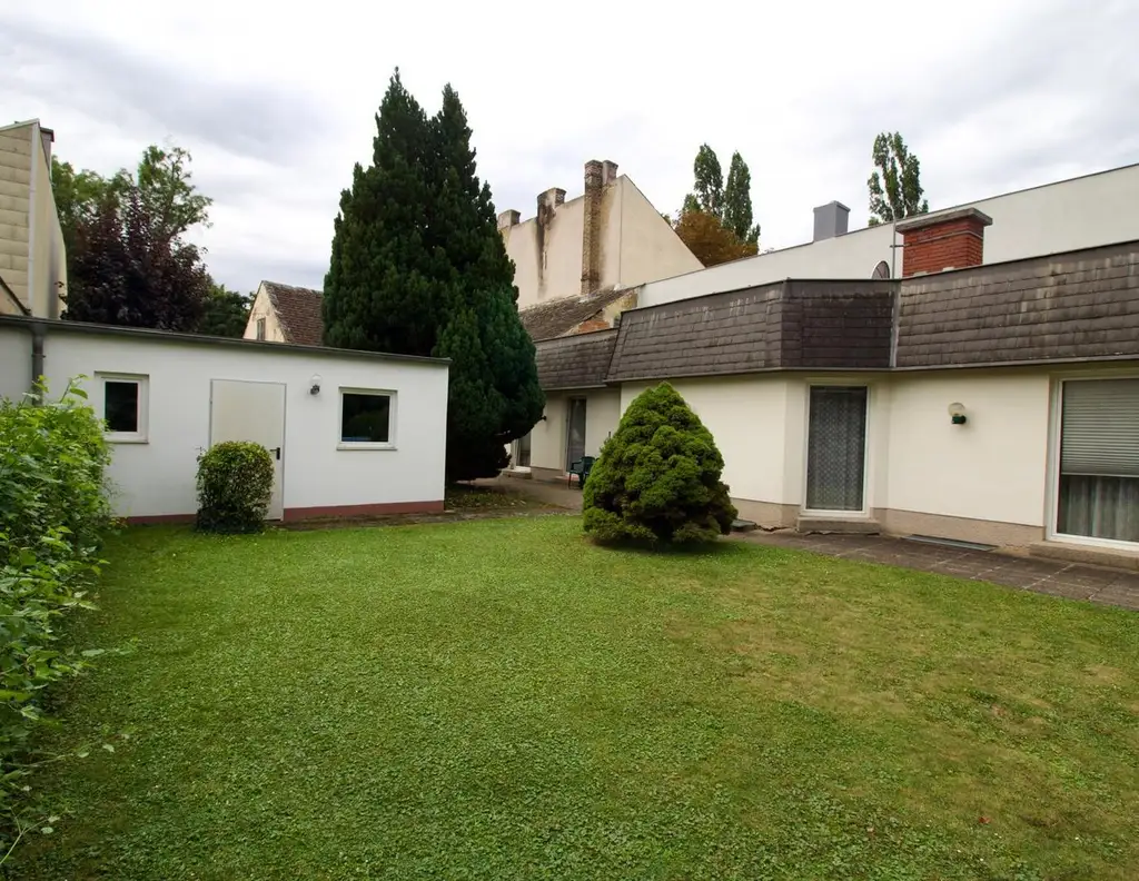 Grundstück in Baden ca. 1265 m² für ein oder zwei Häuser nähe den Bahnhof Baden zu verkaufen