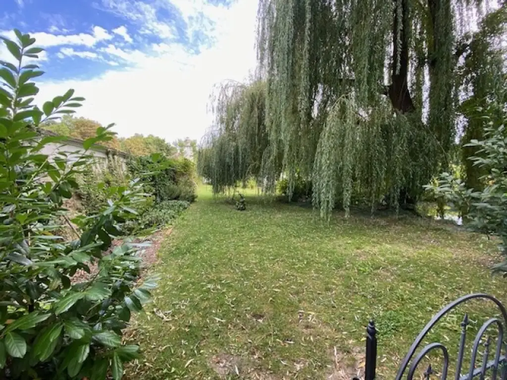 Traumhafte Gartenwohnung in Ebergassing: 140m² gepflegt mit Einbauküche und Badewanne!