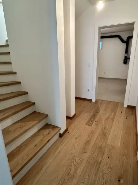 Großzügige Doppelhaushälfte - 5 Zimmer - 2 Bäder - Alte Donau - U1 - U2 - Provisionsfrei für den Käufer!