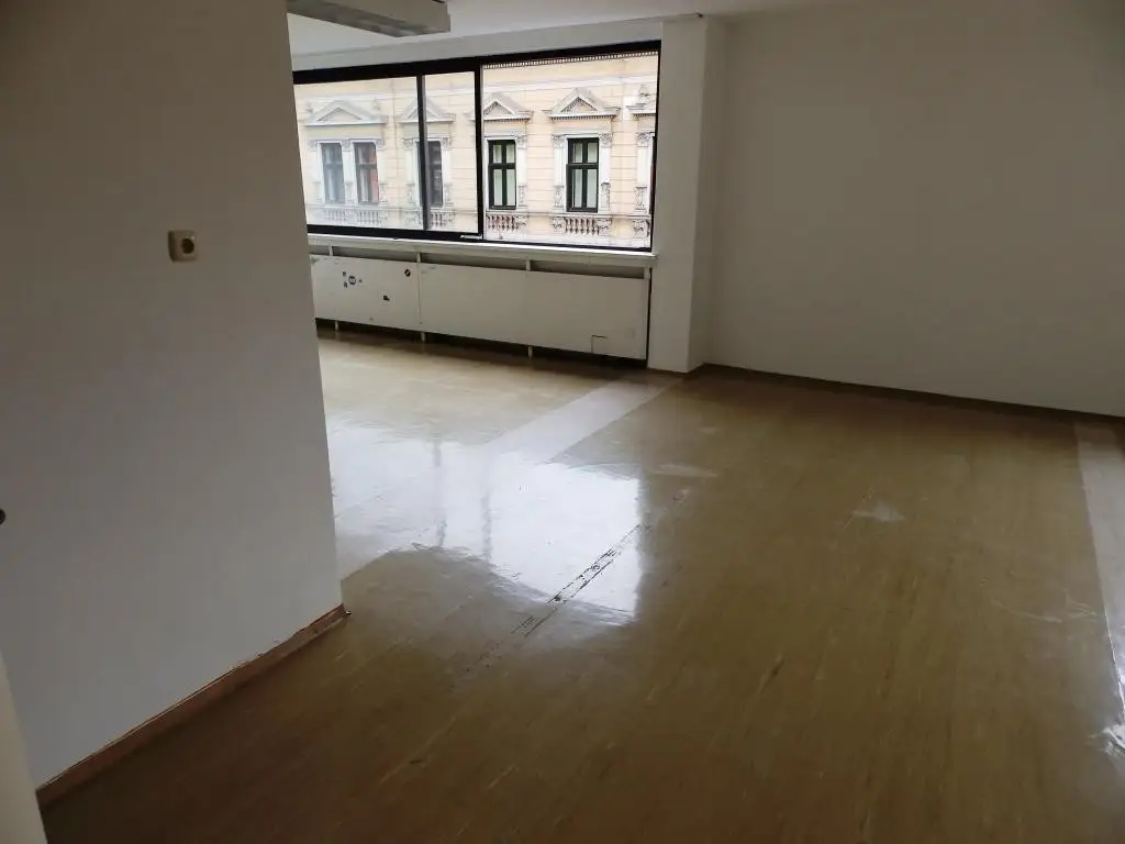 175m²  Büro/ Ordination