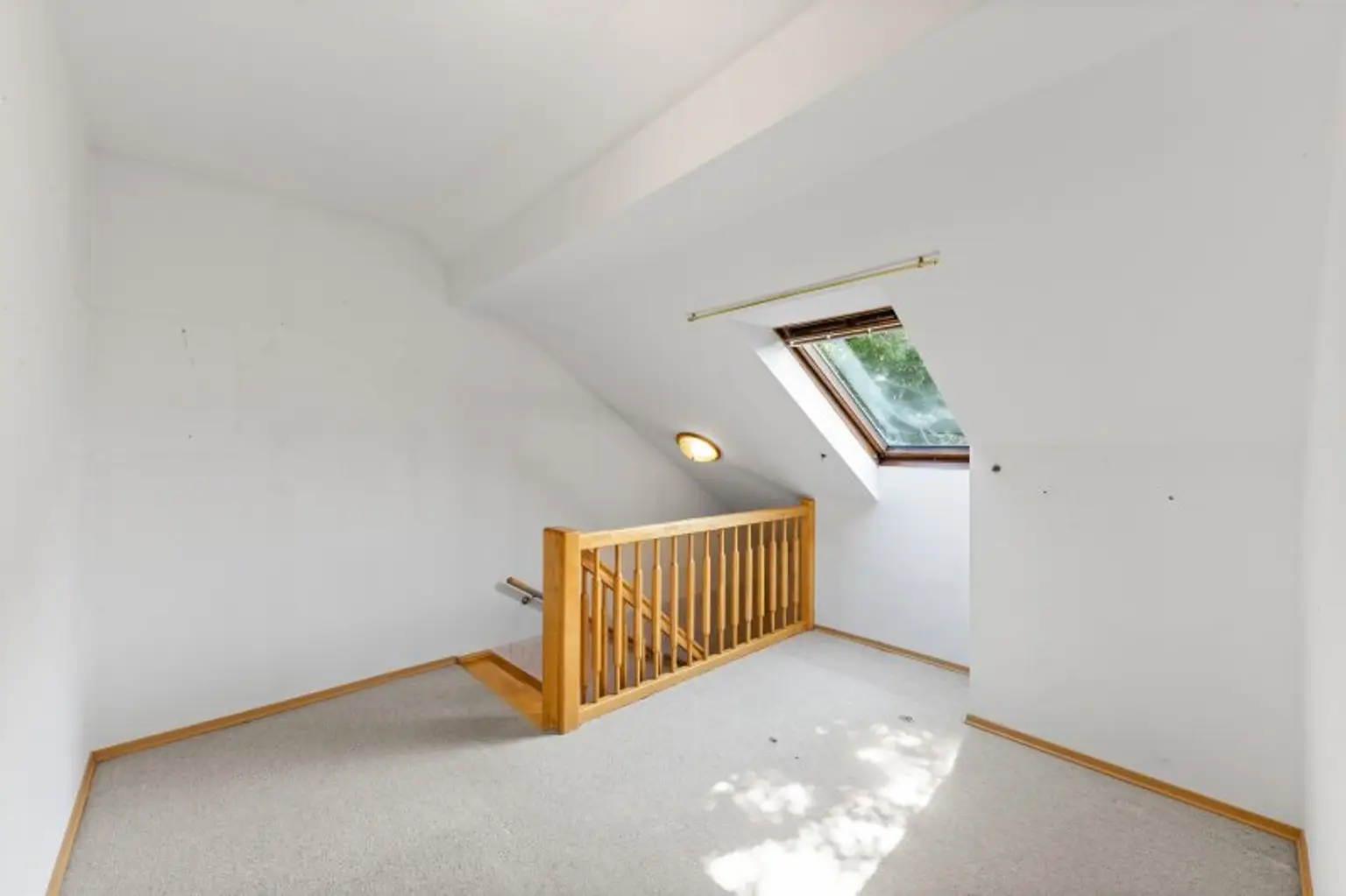 Bestlage Langenzersdorf: Unverbaubarer Fernblick!