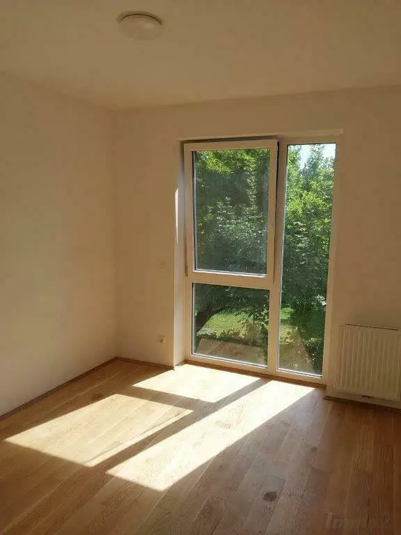 großzügige 5-Zimmer-Neubauwohnung mit zwei kleinen Terrassen und Tiefgarage im Villenvierteln zwischen UNI und LKH - Nähe Hilmteich