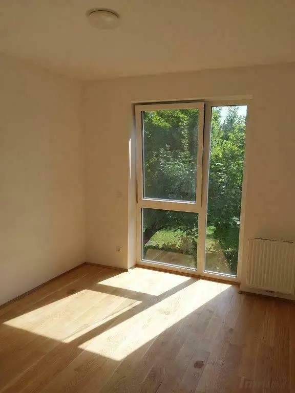 großzügige 5-Zimmer-Neubauwohnung mit zwei kleinen Terrassen und Tiefgarage im Villenvierteln zwischen UNI und LKH - Nähe Hilmteich
