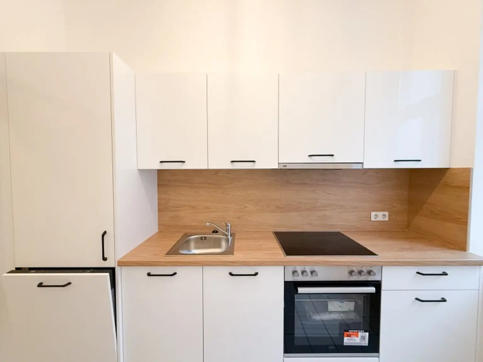 2-Zimmerwohnung mit NEUER EINBAUKÜCHE in 1120 Wien mit Lift zu vermieten