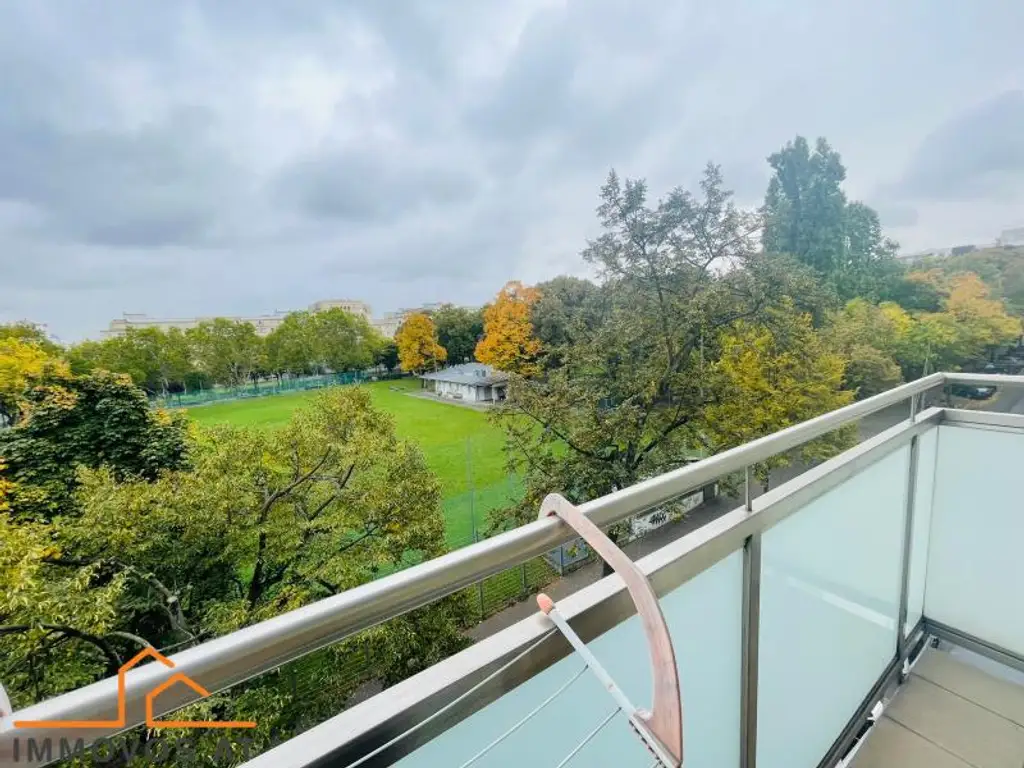 *PERFEKTE RAUMPLANUNG - GROSSE WOHNUNG ZUM WOHLFÜHLEN mit GRÜNBLICK*